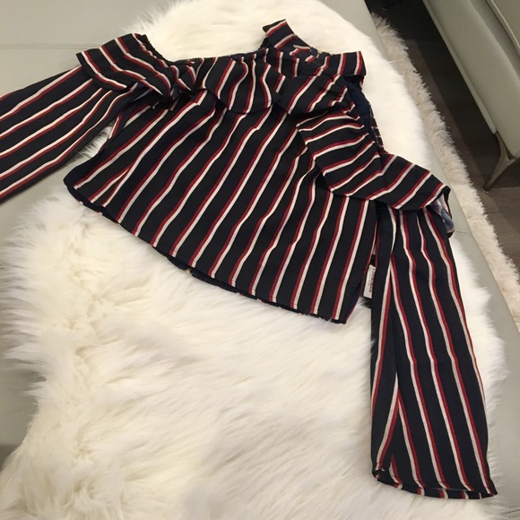 MIA COLD SHOULDER TOP | RWB STRIPE - Picture 8 of 8